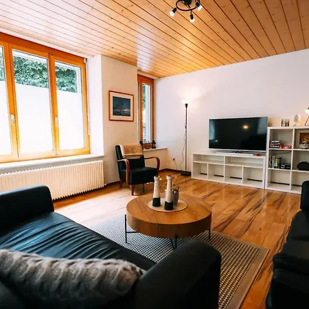 Cozy In Centre Of