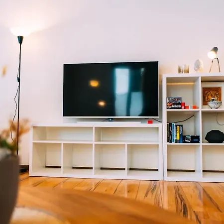 Cozy In Centre Of 아파트 마이링겐